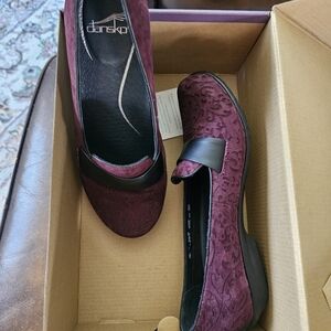 Dansko Shoes NIB size 39
